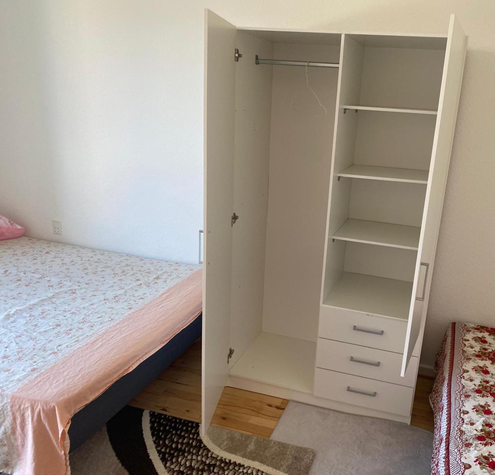 Private Double Size In A Shared Homestay *